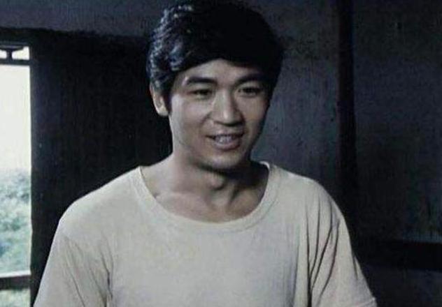 张国立前妻罗秀春现状_张国立罗秀春离婚原因_演员张国立前妻