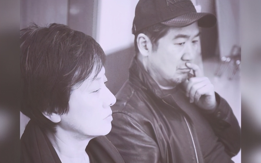 张国立与前妻罗秀春的婚姻破裂原因_张国立离婚后与邓婕的爱情故事_演员张国立前妻