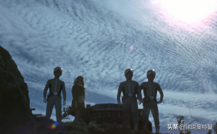 奥特曼机器人_奥特警备队佩丹星人阴谋_赛文奥特曼金古桥对抗