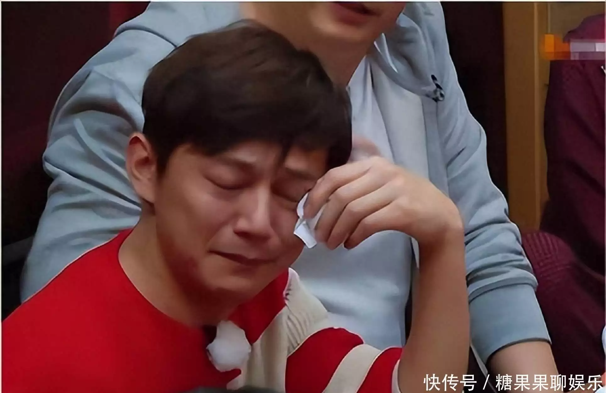岁月不饶人！前有周杰伦因病告别巡演，现有51岁何炅自曝特别痛苦