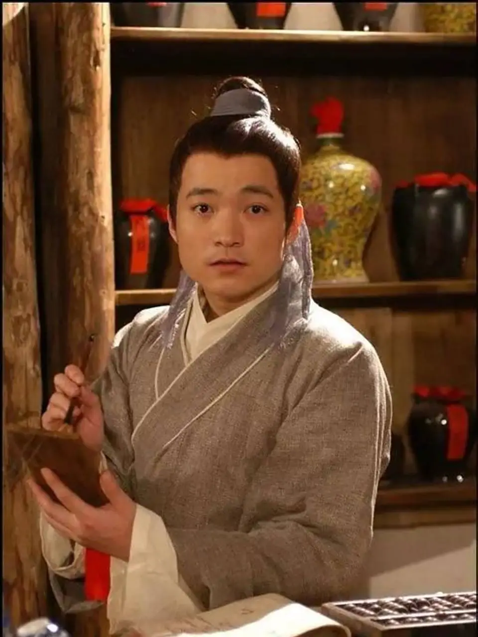 喻恩泰婚变 卓伟爆料 喻恩泰形象危机_喻恩泰回应婚变