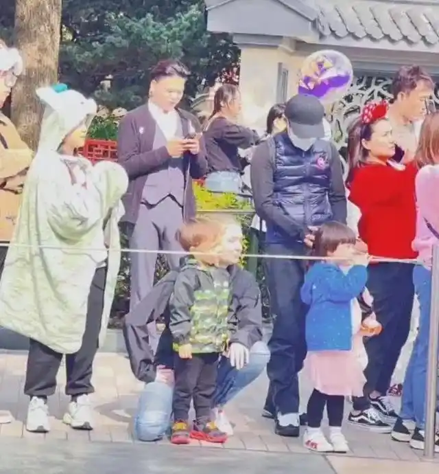 撒贝宁女友李白照片_撒贝宁现任妻子李白_李白个人资料