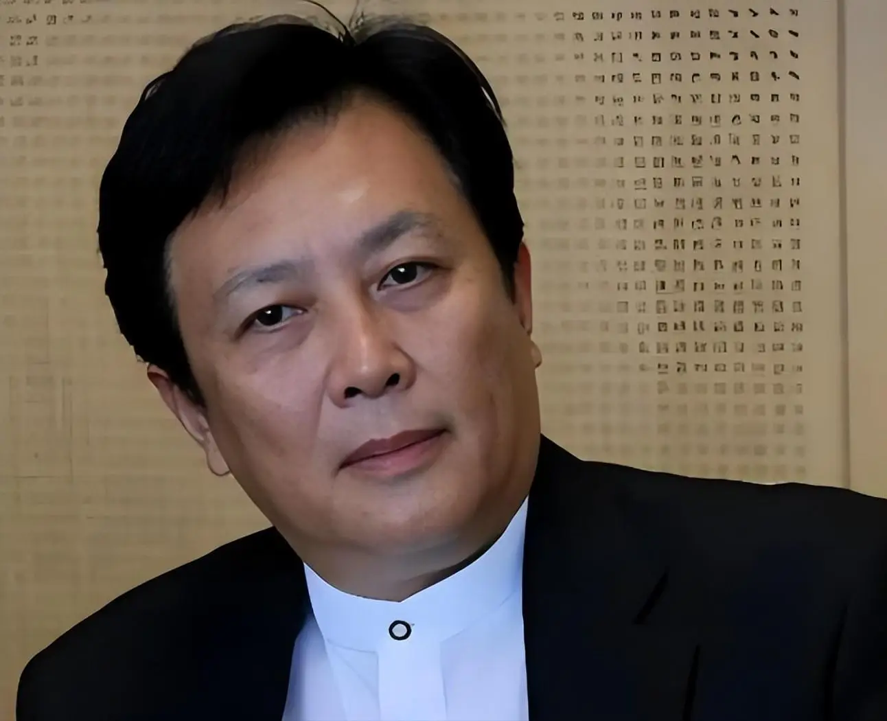 唐国强 雅典娜的愤怒_唐国强 海外身份争议_唐国强“舌战群儒”