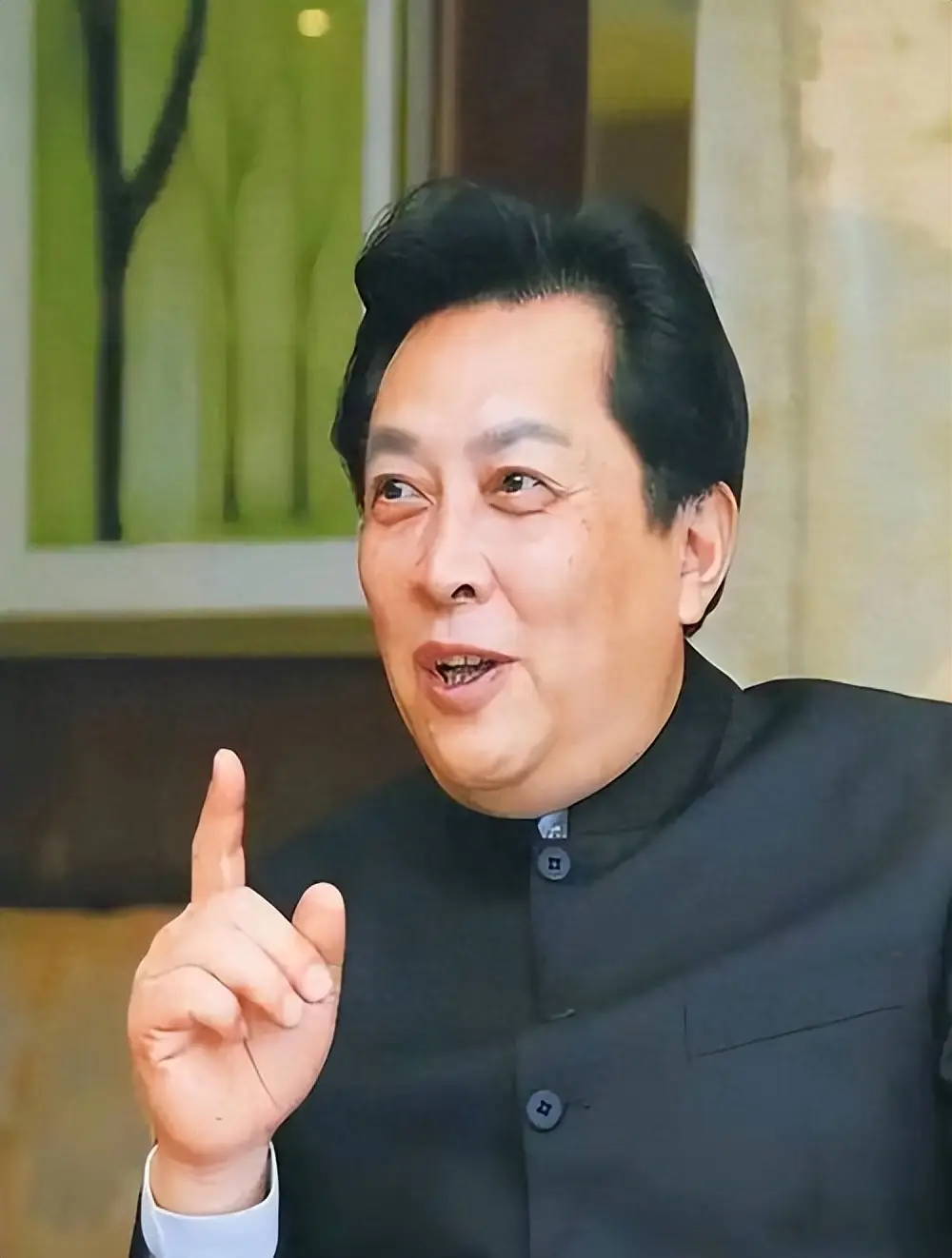 逼原配自杀、割老人韭菜、现又上节目捞金，73岁的唐国强晚节难保