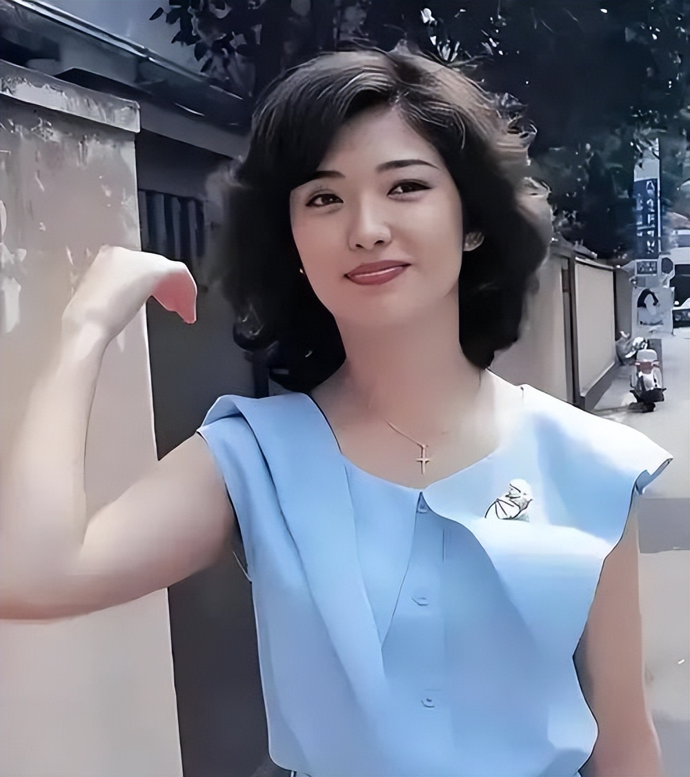 日本女明星 经典电影 日本女演员_日本美女图