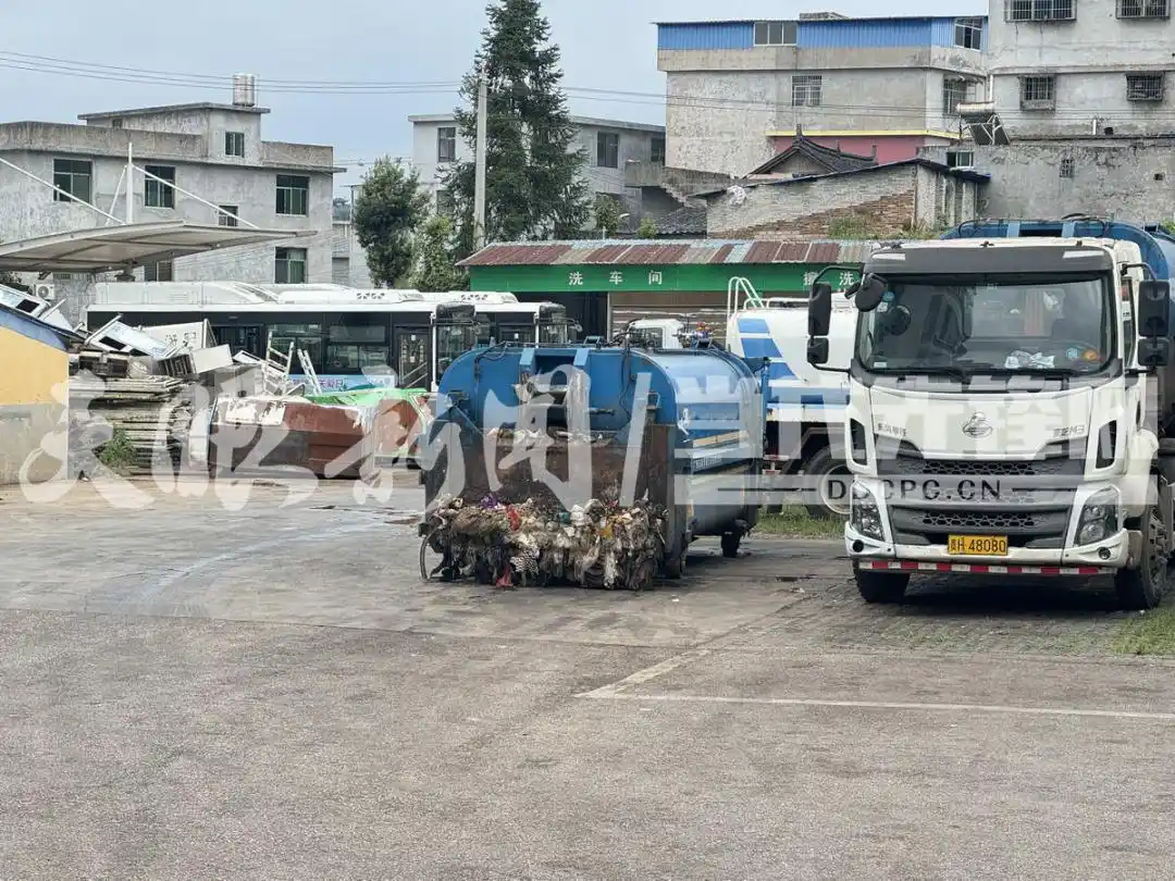 垃圾中转站臭味扰民丹寨县_丹寨县兴泉西路垃圾中转站与居民楼距离过近_丹寨兴泉路