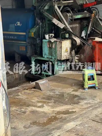 丹寨兴泉路_垃圾中转站臭味扰民丹寨县_丹寨县兴泉西路垃圾中转站与居民楼距离过近