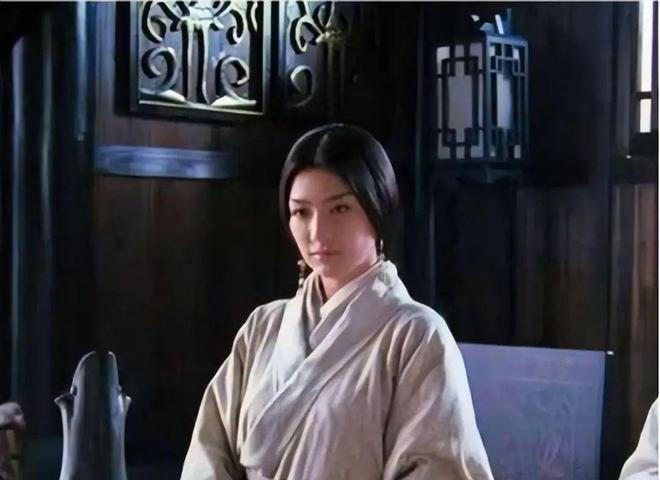  蔡文姬 悲剧人生 _三国蔡文姬无惨_蔡文姬 乱世命运 