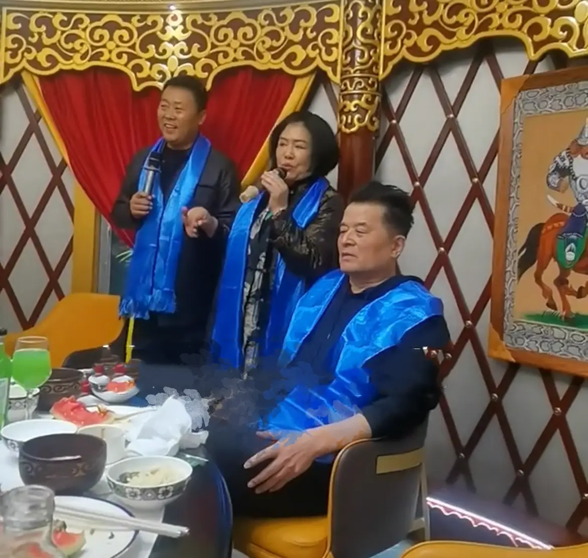 毕福剑星光大道落魄原因_刘大成阎维文徒弟成长经历_参加毕福剑饭局的人