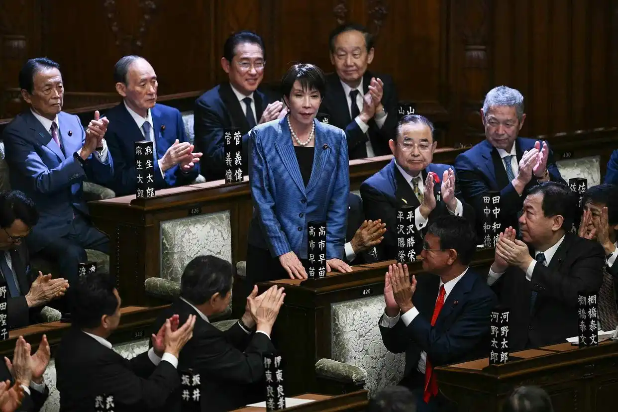 三度叩门 终掌相印 64岁高市早苗又将面临哪些挑战？