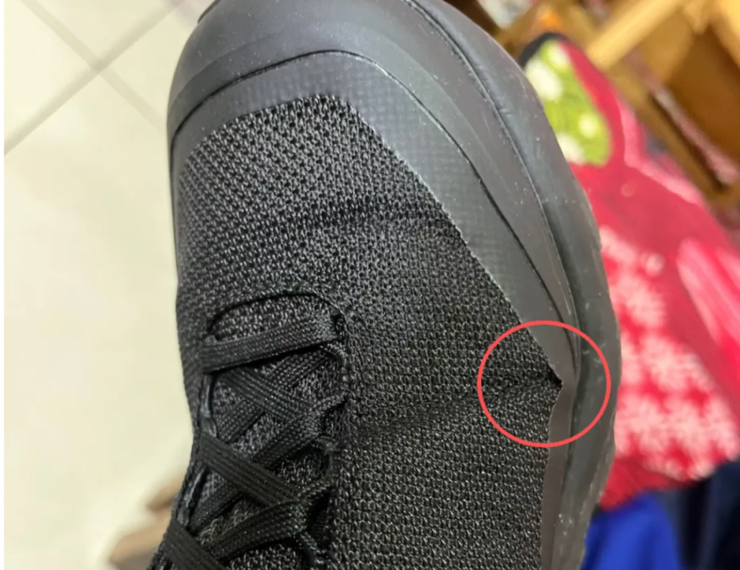 始祖鸟被爆鞋品问题多，陷“中产退坑”舆论