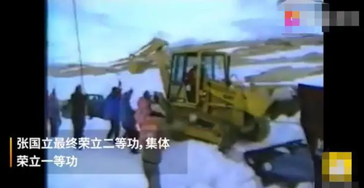 张国立前妻罗秀春现状_张国立与邓婕婚姻对比_张国立为什么和前妻离婚