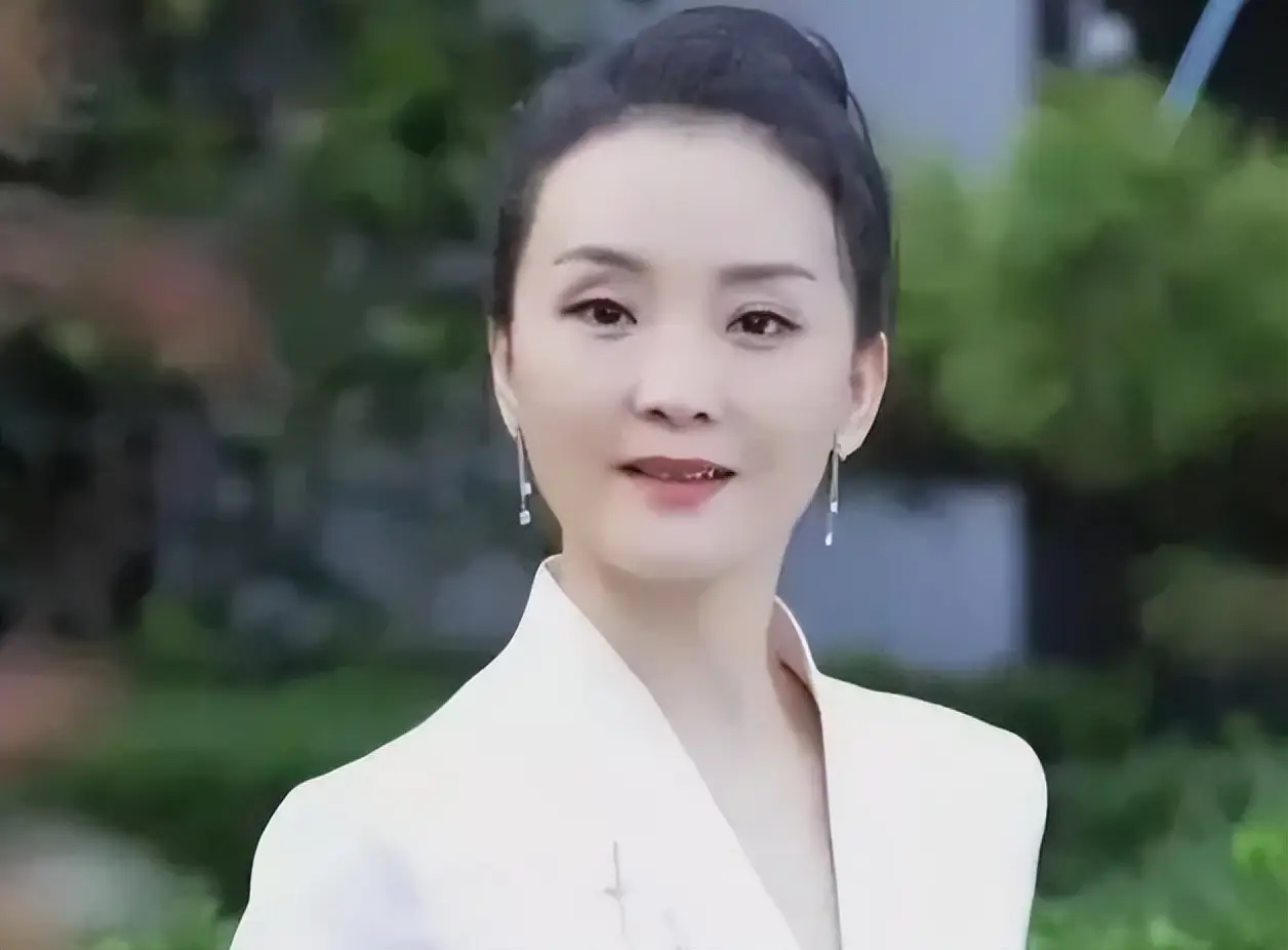 王艳嫁入豪门后的生活_王艳的老公王志才前妻_王艳直播带货现状