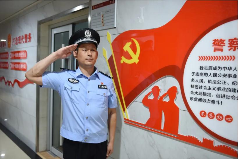 点赞！江苏睢宁法院杜晓庞入选2021年度人民法院十大亮点人物！