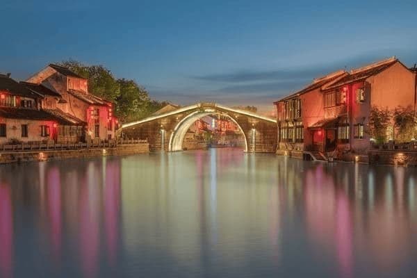 收费站3d建模:高速收费站3D小游戏