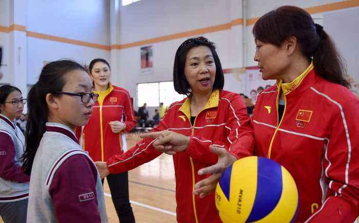女排梁艳的女儿_中国女排唯一五冠王 梁艳 退役后发展_梁艳 中国女排历史成就 高水平运动员