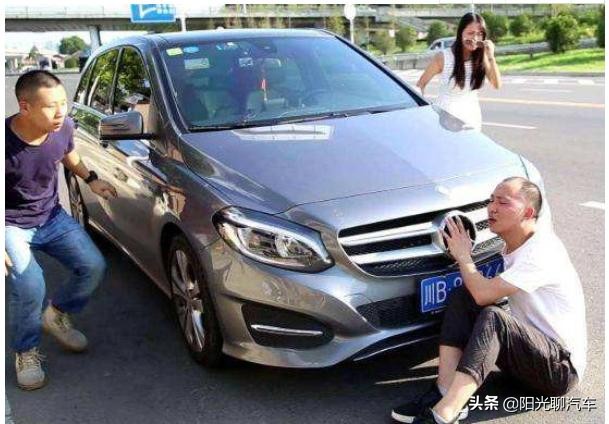 如何应对碰瓷党 行车记录仪防止碰瓷 碰瓷党应对技巧_碰瓷党你应付的来