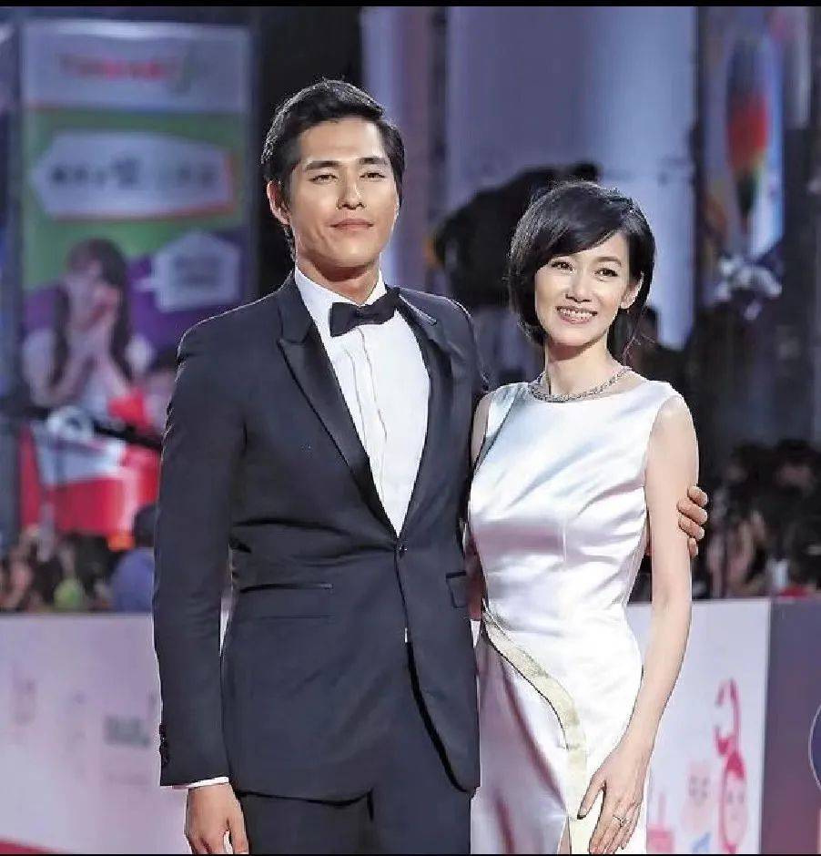 台湾 女演员离婚_蓝正龙周幼婷离婚 爆料 情侣装离婚