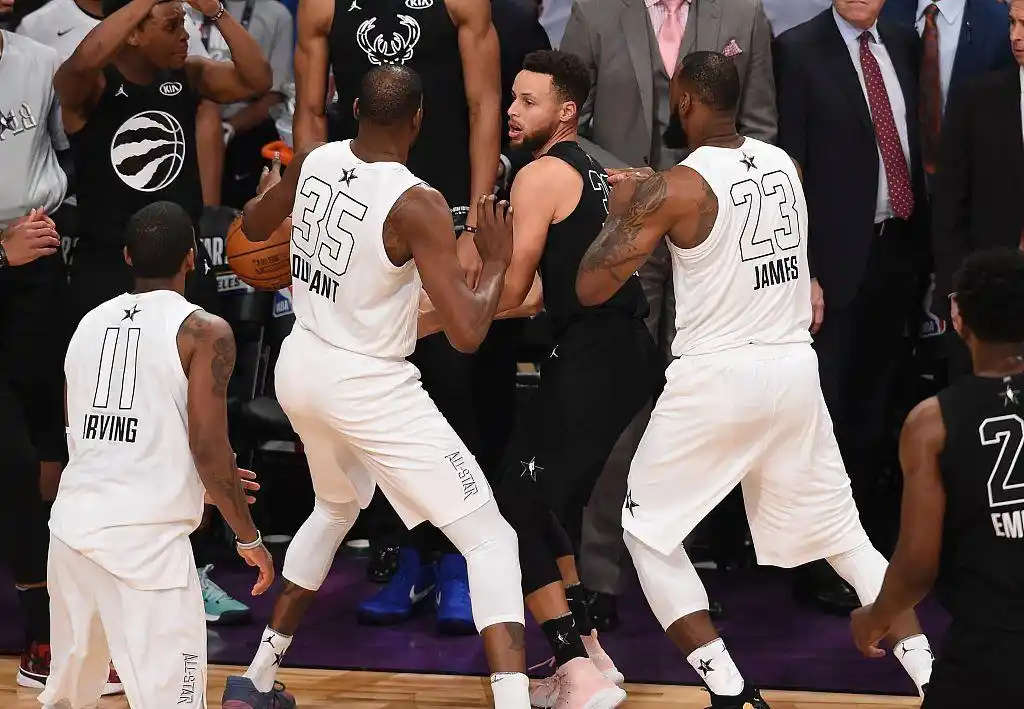NBA球星阵容_美国劲爆篮球职业_美国男篮国际比赛表现