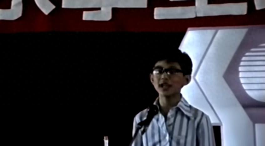 何炅1988年演讲视频_何炅长沙中小学生诗歌朗诵比赛_何炅视频