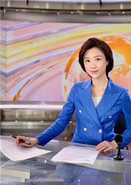 央视美女主持人排名_cctv13晚间新闻女主持人_央视当家花旦颜值高