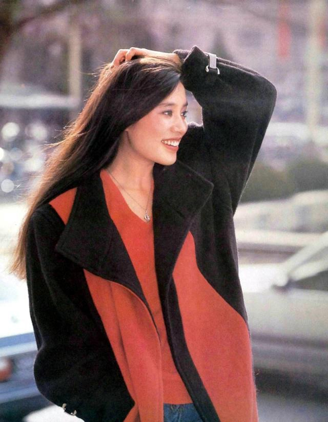 杨延晋 传记 李芸 洪融 爱情故事_洪融杨延晋儿子