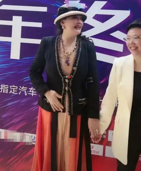 66岁张兰身材惊艳_泳装大赛_张兰泳装照片