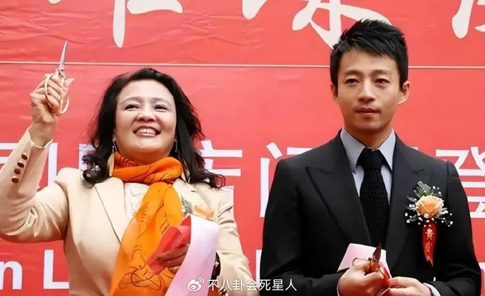 66岁张兰身材惊艳_泳装大赛_张兰泳装照片