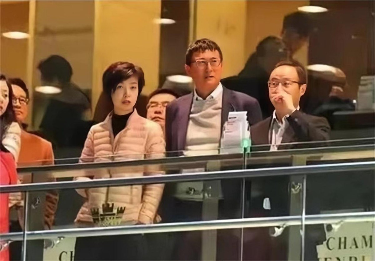 袁立和徐威有孩子吗_徐威 袁立 爱情故事