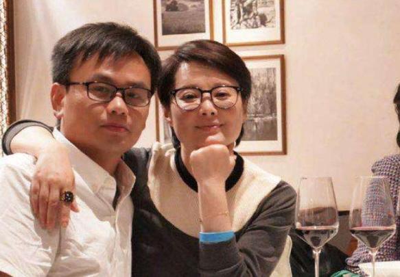袁立和徐威有孩子吗_袁立性格耿直_袁立徐威感情经历