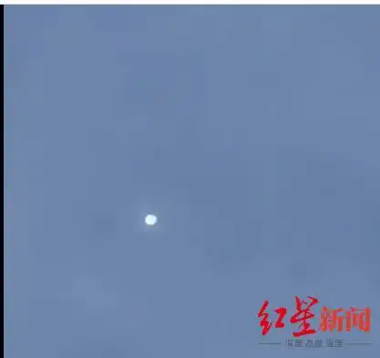乌克兰上空不明飞行物气球 俄罗斯发射角反射器气球 摩尔多瓦领空关闭气球威胁_神秘绿色球体划过莫斯科上空