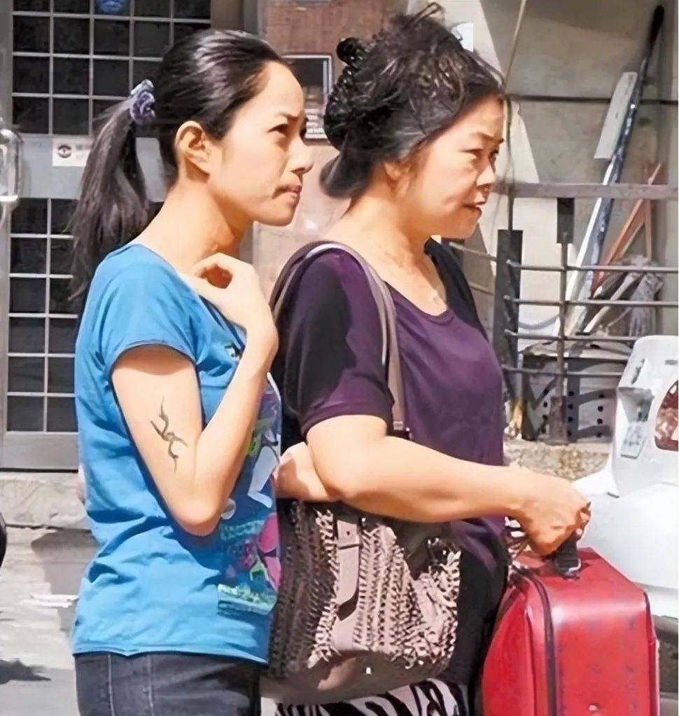 徐怀钰周洁琼合唱《踏浪》_徐怀钰浪姐表现分析_徐怀钰划水事件