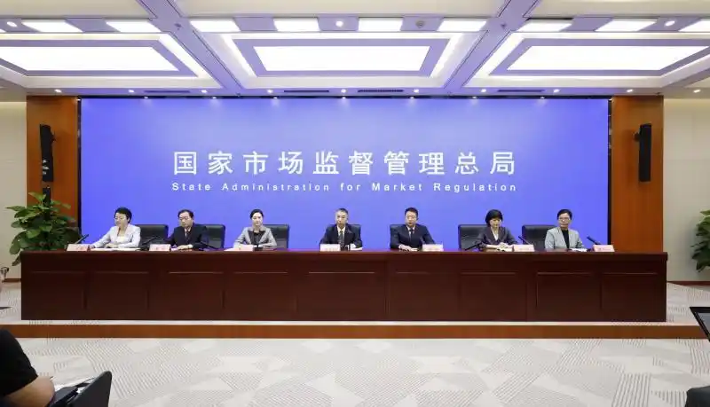 市场监管总局：绝不允许餐饮连锁总部只收钱却不承担食品安全责任
