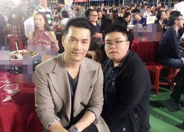 61岁吕良伟近照, 三个妻子一个比一个强, 但是样貌上一个比一个丑