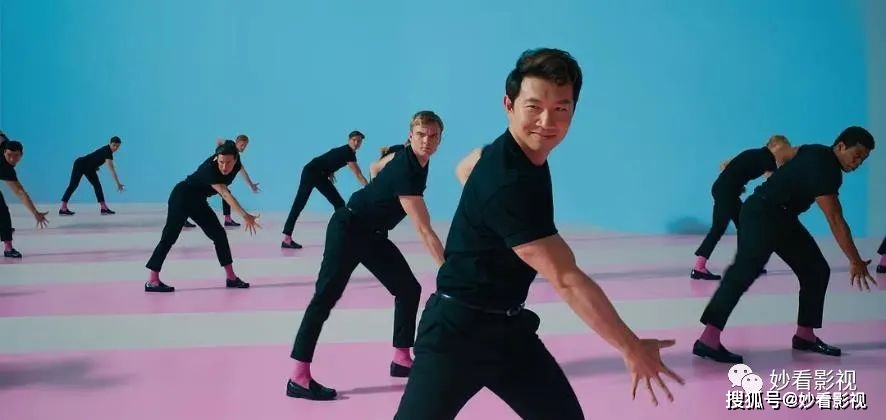 芭比电影玛格特罗比_美人鱼芭比娃娃_芭比真人版剧情解析