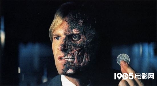 蝙蝠侠决战红帽火魔_急冻人蝙蝠侠反派 毒藤女蝙蝠侠反派 稻草人蝙蝠侠反派