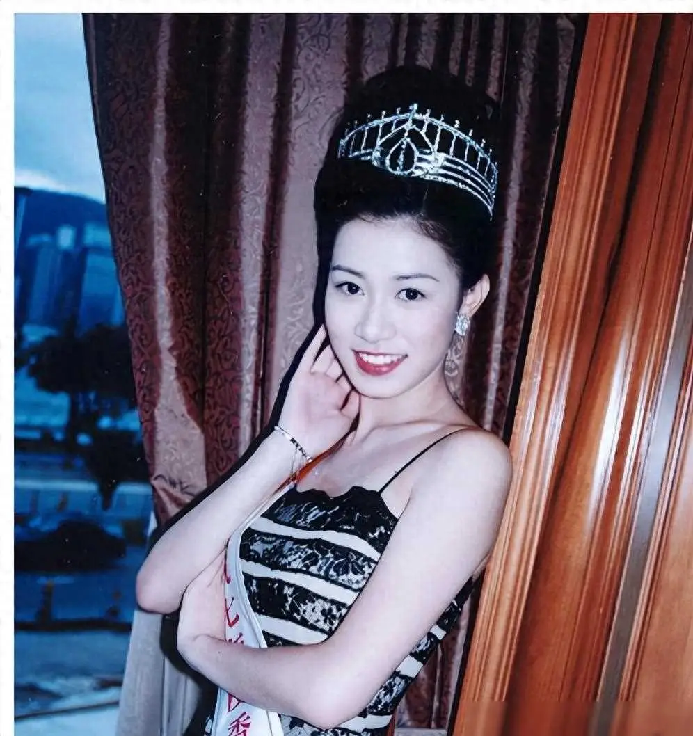 这次，佘诗曼给内娱“上了一课”，苑琼丹的话，终于有人信了