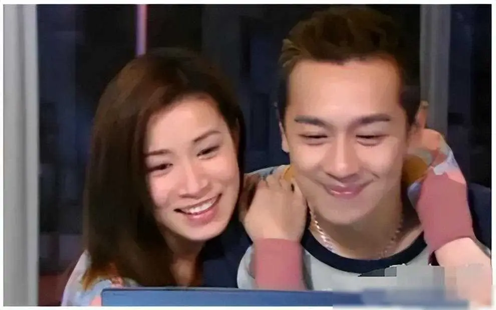 佘诗曼如何从新人成长为视后_佘诗曼演艺生涯经历_佘诗曼:会照顾许绍雄家人