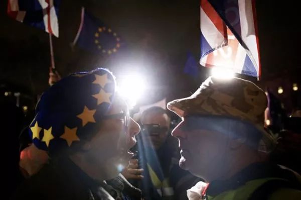 英国脱欧公投 本尼迪克特·康伯巴奇 脱欧:无理之战_英国脱欧新闻娱乐化