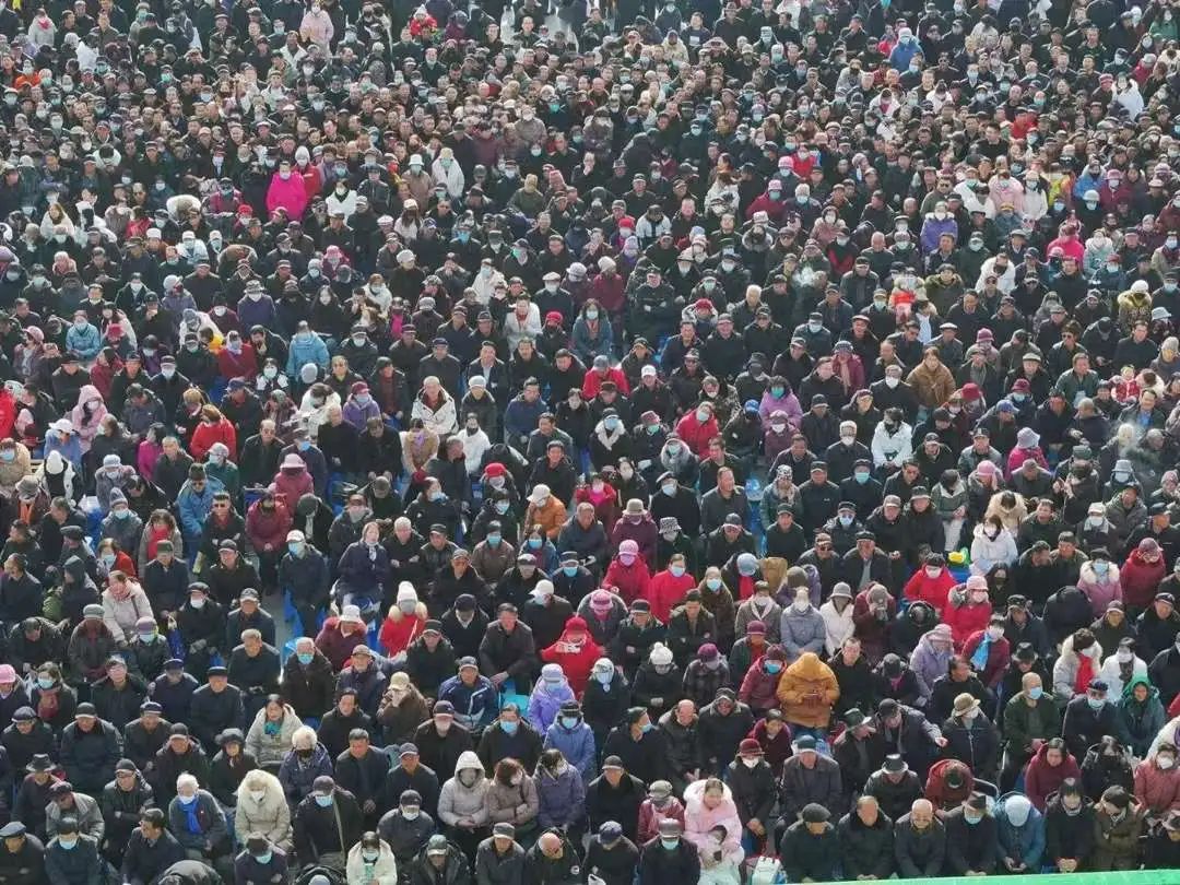 万人吼秦腔,2024年最后一个“逆天改命”的故事 万人吼秦腔,2024年最后一个“逆天改命”的故事