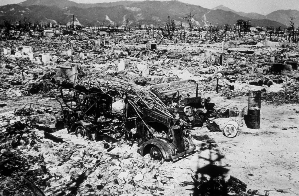 美国向日本投核弹_日本侵华战争历史_日本明治维新历史