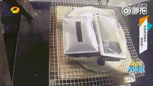 iPhone 8电池膨胀处理方法_手机锂电池鼓包原因_电池鼓包放气