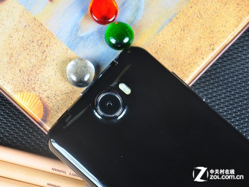 纤薄机身黑色魅惑 799元小宇宙X1图赏