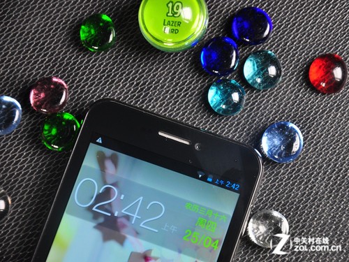 纤薄机身黑色魅惑 799元小宇宙X1图赏