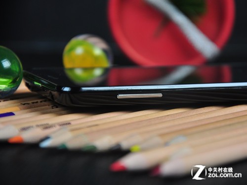 纤薄机身黑色魅惑 799元小宇宙X1图赏