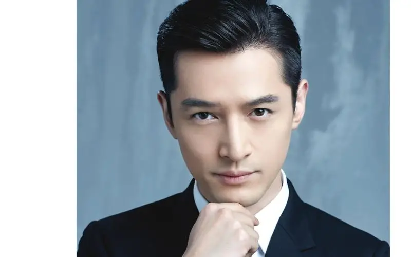 胡歌公益慈善事业_胡歌在西藏有新身份_胡歌民盟中央宣传委员会副主任