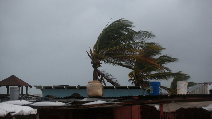 详细阅读:今年最强飓风“梅丽莎”逼近牙买加,狂风暴雨席卷加勒比,多国紧急疏散 今年最强飓风“梅丽莎”逼近牙买加,狂风暴雨席卷加勒比,多国紧急疏散