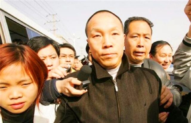 湖北杀妻案余祥林沉冤得雪,一重要领导辞职,民警自杀前写下血书 湖北杀妻案余祥林沉冤得雪,一重要领导辞职,民警自杀前写下血书