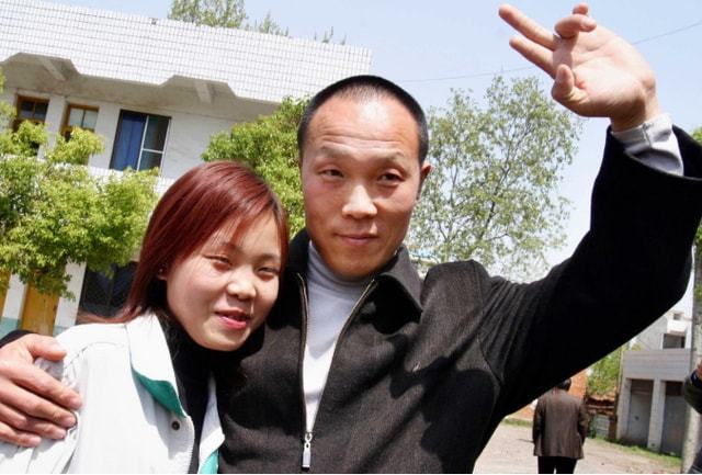 余祥林张在玉道歉_佘祥林沉冤得雪真相_佘祥林冤案