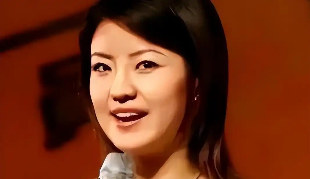 经纬 撒贝宁 恋情_经纬 主持生涯_经纬和撒贝宁的照片